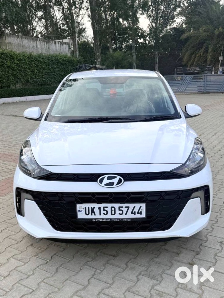 Hyundai Aura 2016 Diesel Manual - Going Abroad