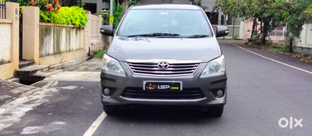 2015 Toyota Innova - 7 Seater Family