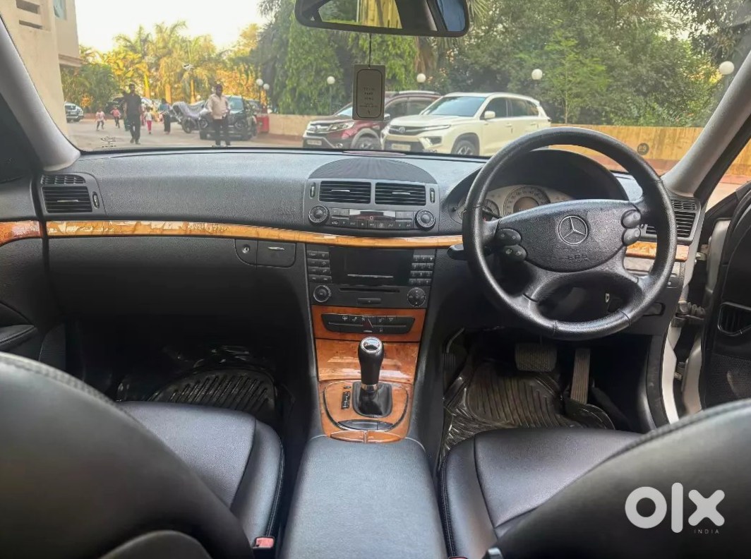 Mercedes-benz E-class 2011 Manual Petrol