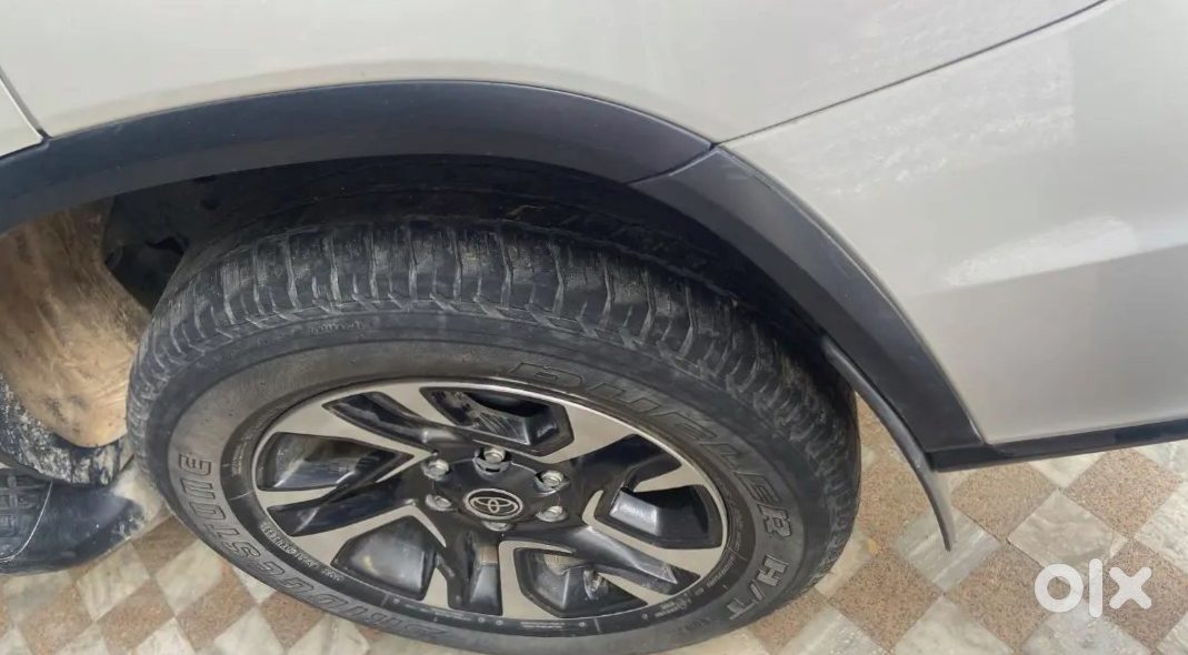 Toyota Legender 4x2 2017 - Top Model