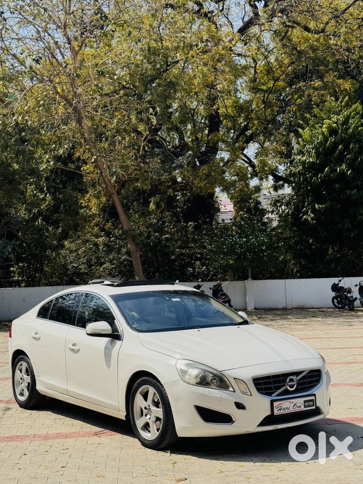 2020 Volvo S60 - Premium Sedan