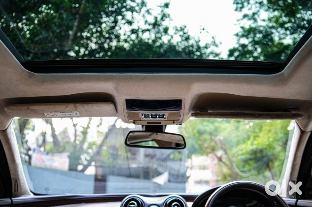 Jaguar Xj Luxury Sedan