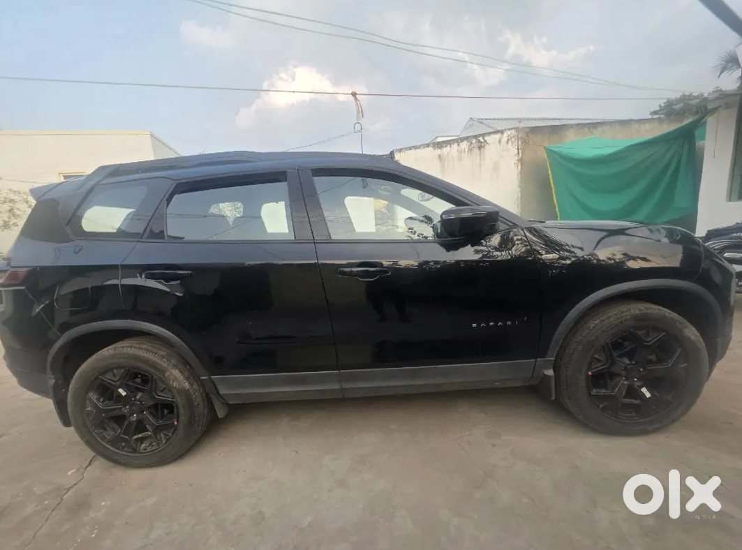 2017 Tata Safari - Suv Power