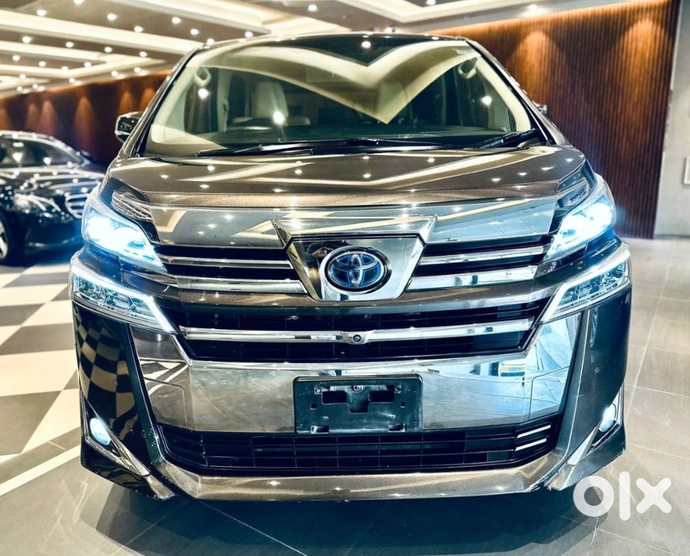 Toyota Vellfire - Luxury Mpv Flagship