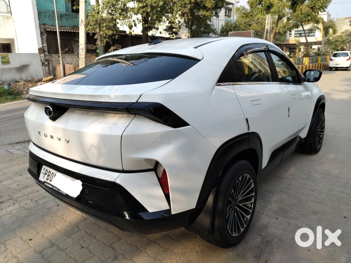 Tata Curvv 2025 Diesel Manual