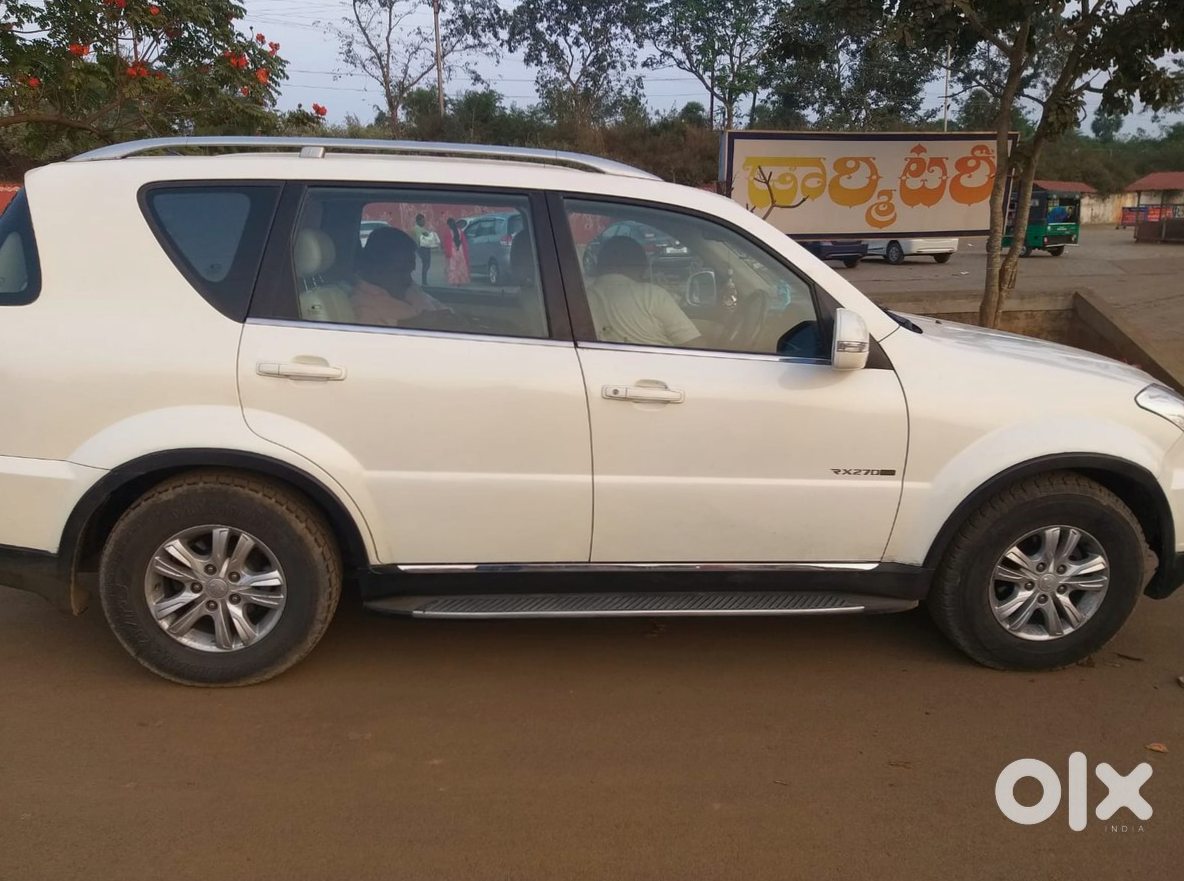 Mahindra Rexton 2015 Petrol Automatic