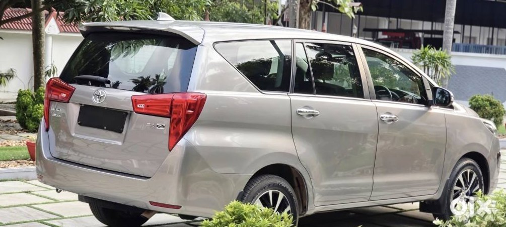 Toyota Innova Crysta | Single Owner | 2015