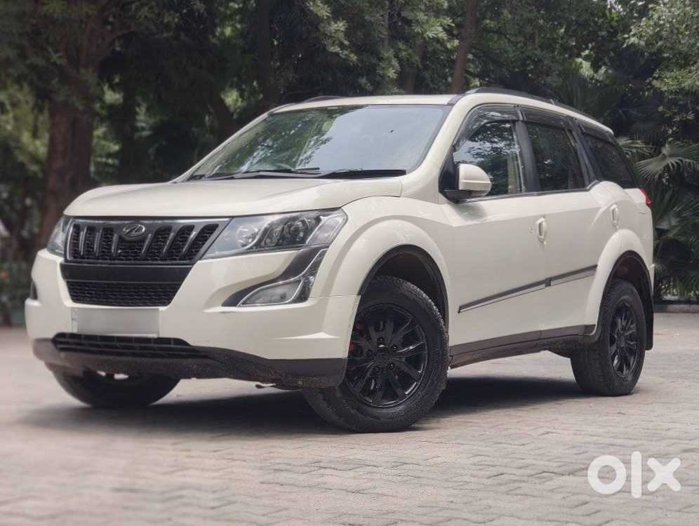 Mahindra Xuv500 Petrol - Family Car