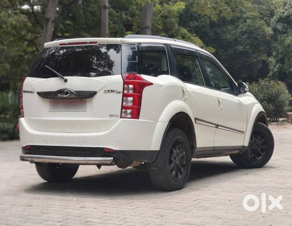 Mahindra Xuv500 Petrol - Family Car