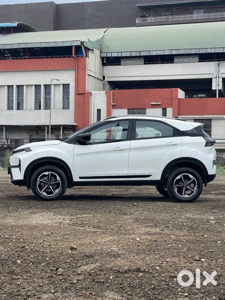 2023 Tata Nexon Petrol | Low Kms