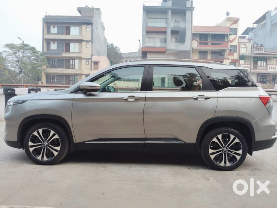 Mg Hector Plus - Space And Comfort