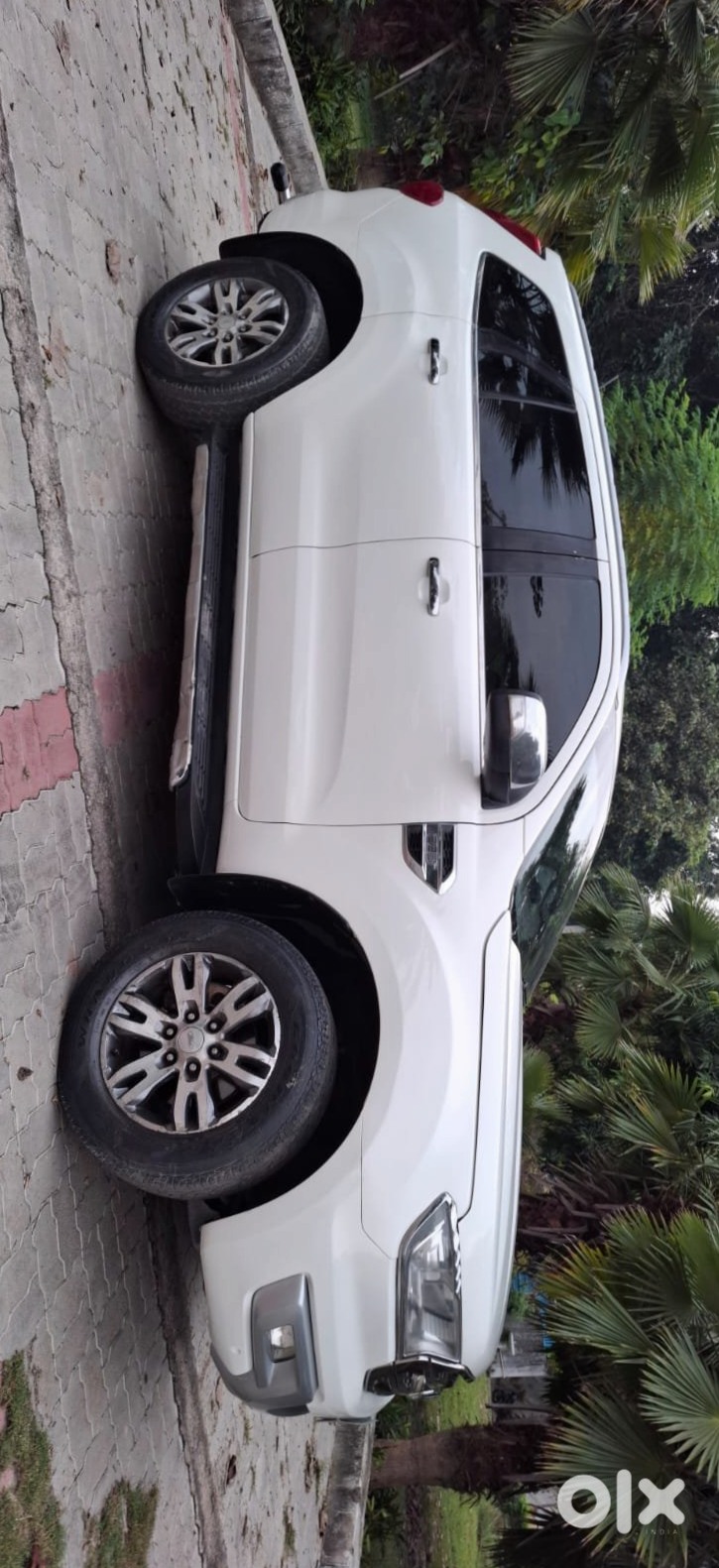 2019 Ford Endeavour - Family Car