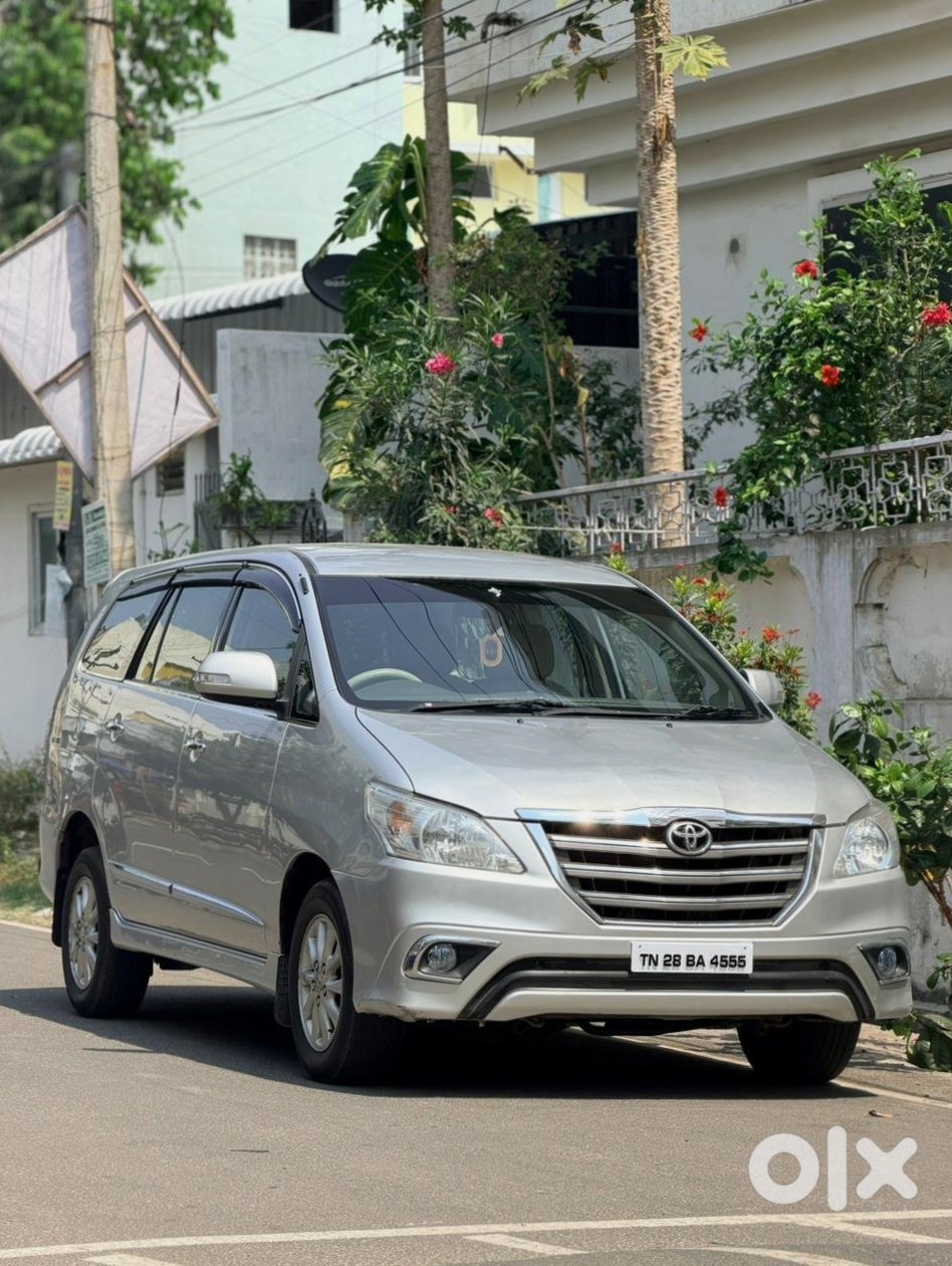 Toyota Innova 2014 - Family Car