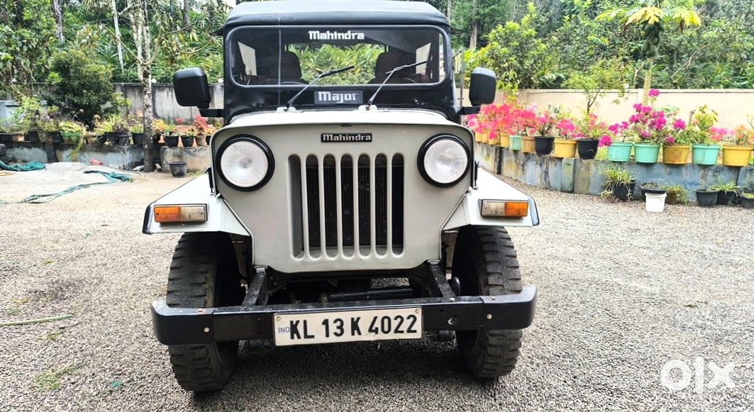 2021 Mahindra Jeep Petrol