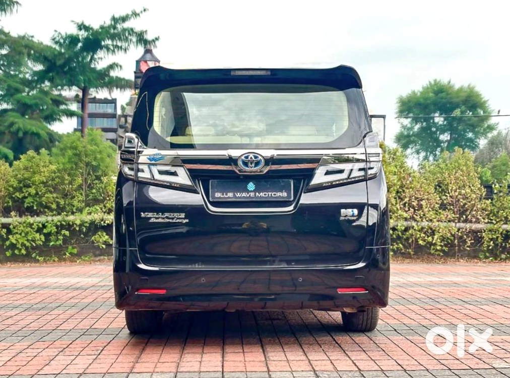 Toyota Vellfire Luxury Family Car