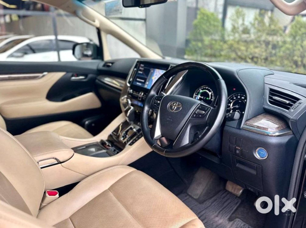 Toyota Vellfire Luxury Family Car