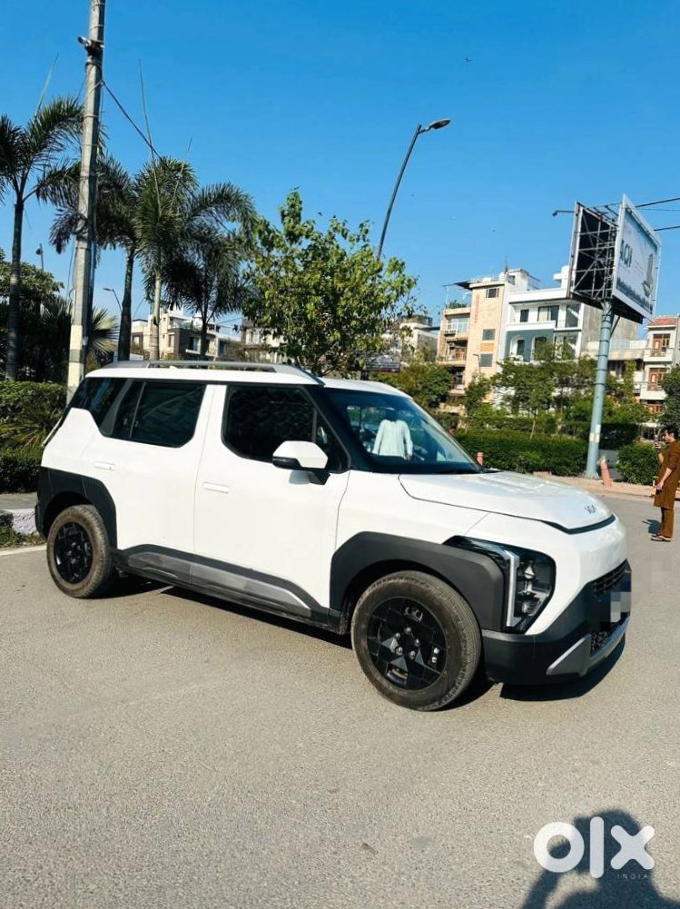 2025 Kia Syros Diesel Manual - Almost New