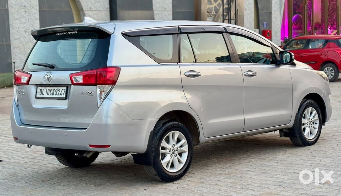2019 Toyota Innova Crysta Electric - Shifting City