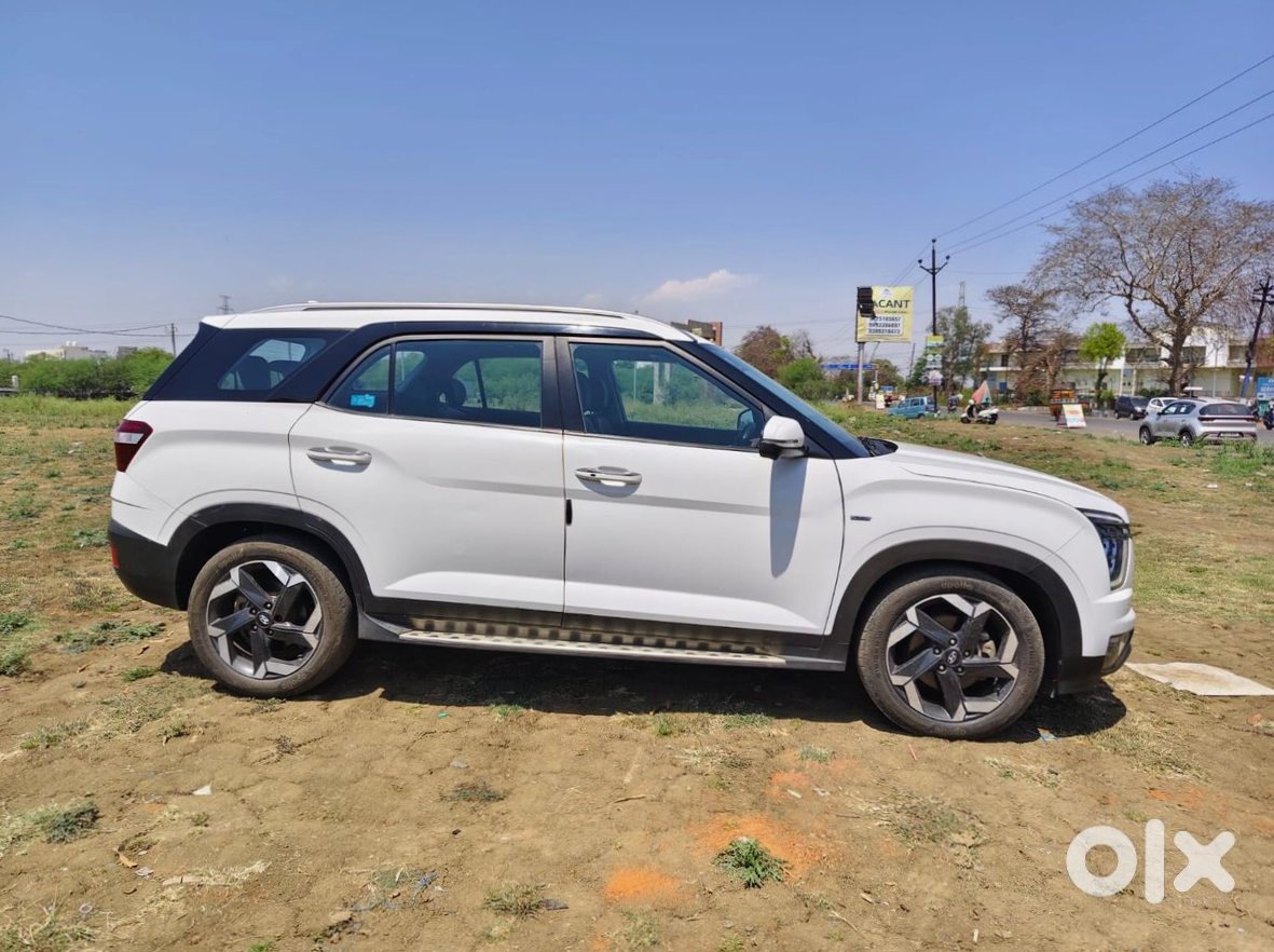 2025 Hyundai Alcazar - Fresh Stock