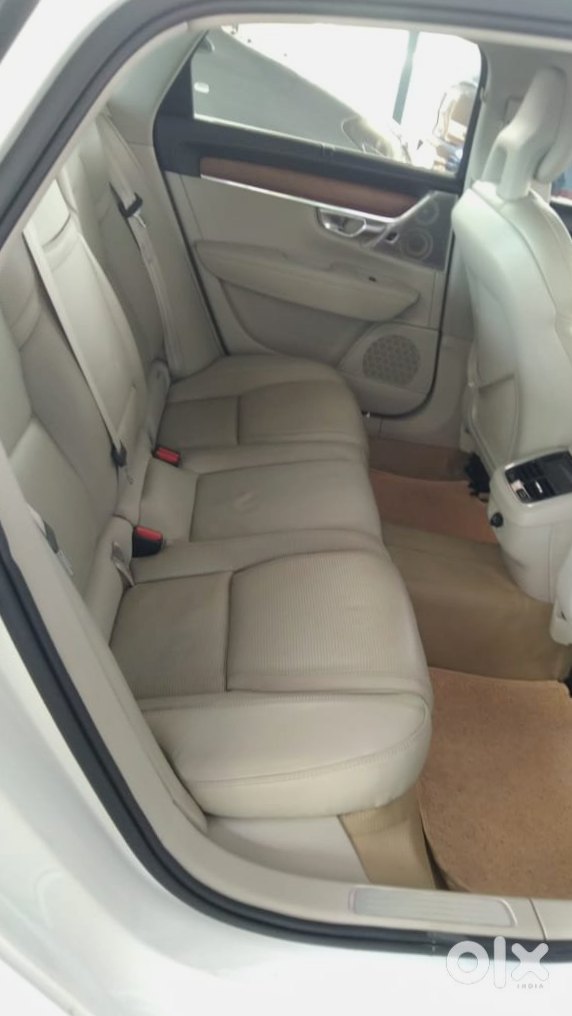 2021 Volvo S90 Diesel Manual - Luxury Car