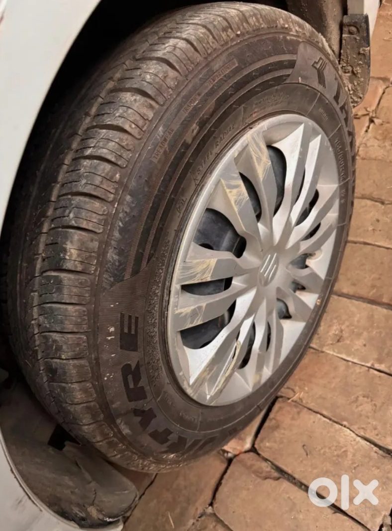 2024 Maruti Suzuki Dzire Petrol Manual - Practically New