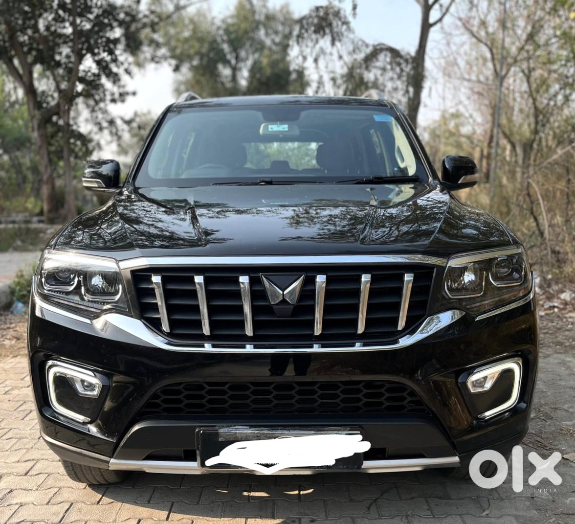 2017 Mahindra Scorpio N - Power & Space