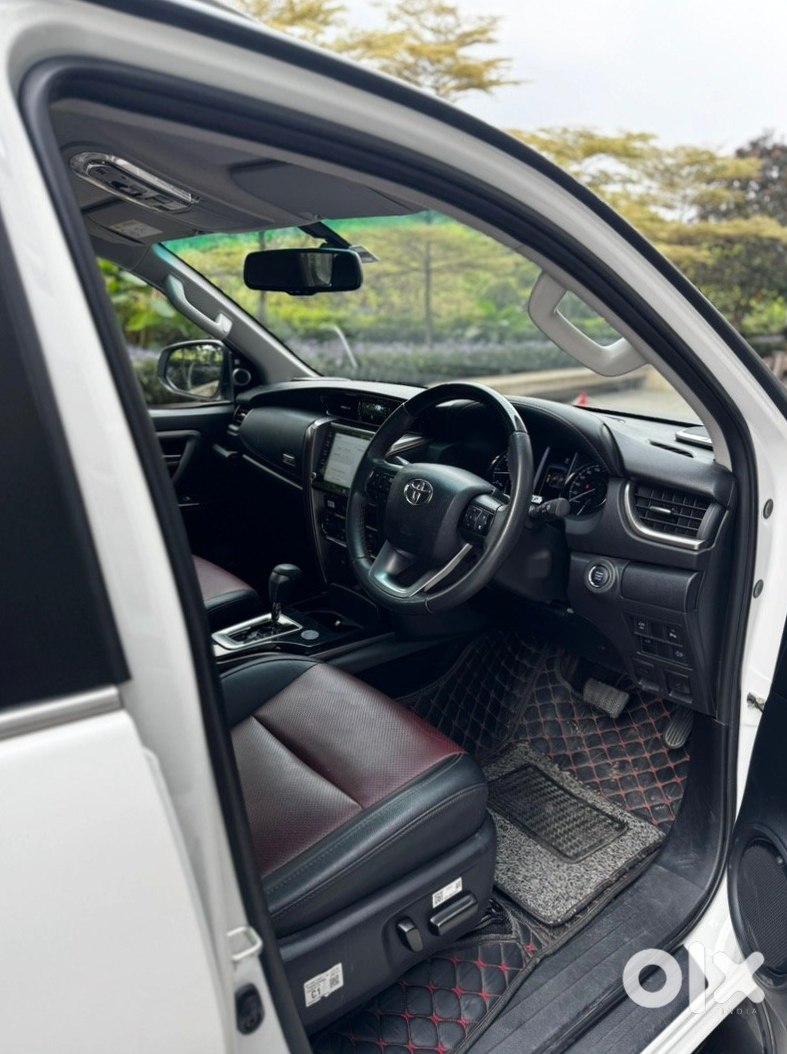 Urgent: 2019 Toyota Fortuner Legender | Petrol Manual