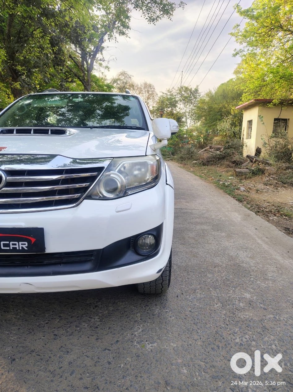 2016 Toyota Fortuner - Automatic Petrol Suv