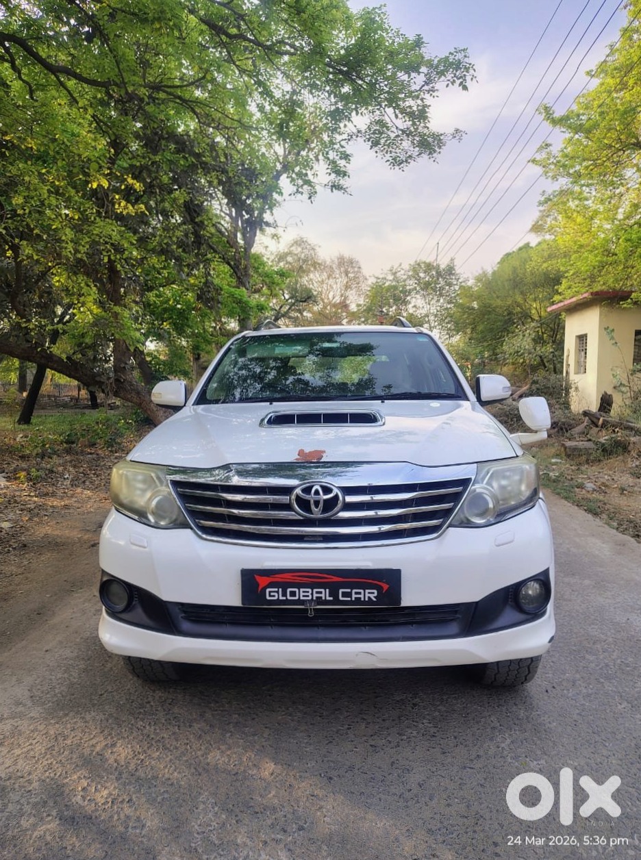 2016 Toyota Fortuner - Automatic Petrol Suv