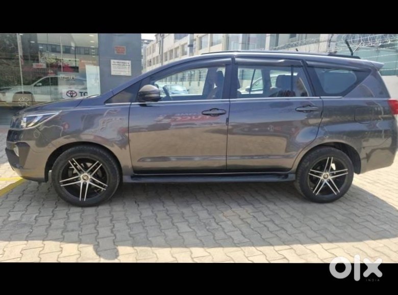 2024 Toyota Innova Crysta - Single Owner