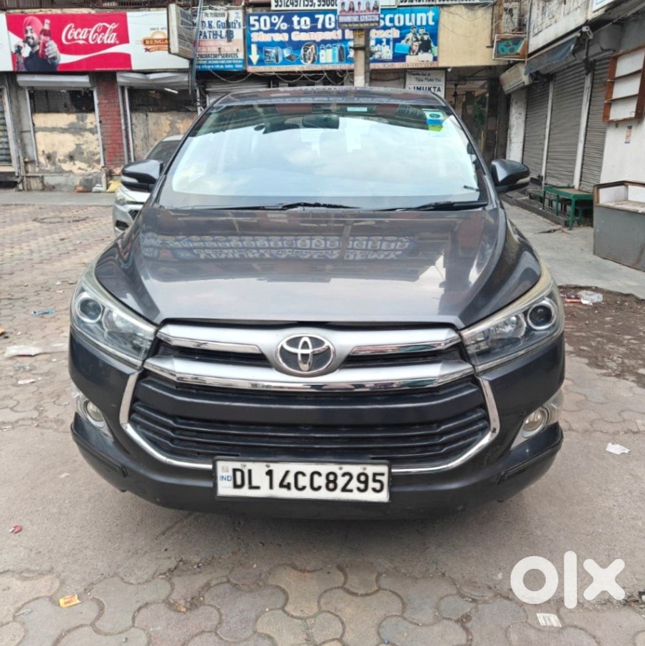 Toyota Innova Crysta Diesel 2021 Family Legend