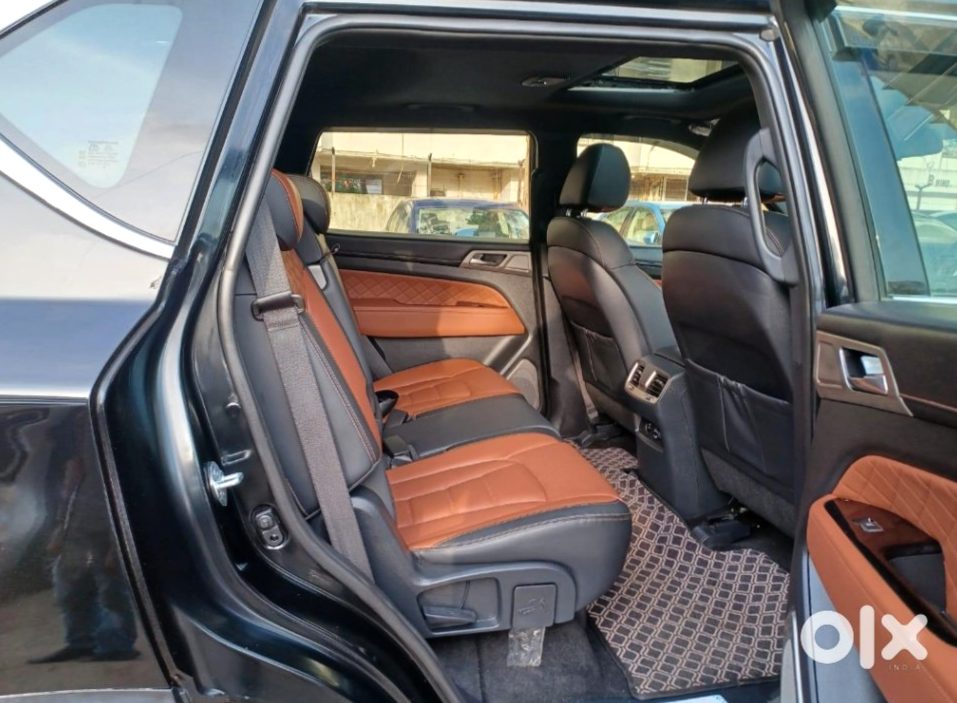 Mahindra Alturas G4 2023