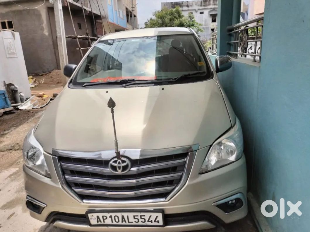 Urgent Sale - 2012 Toyota Innova