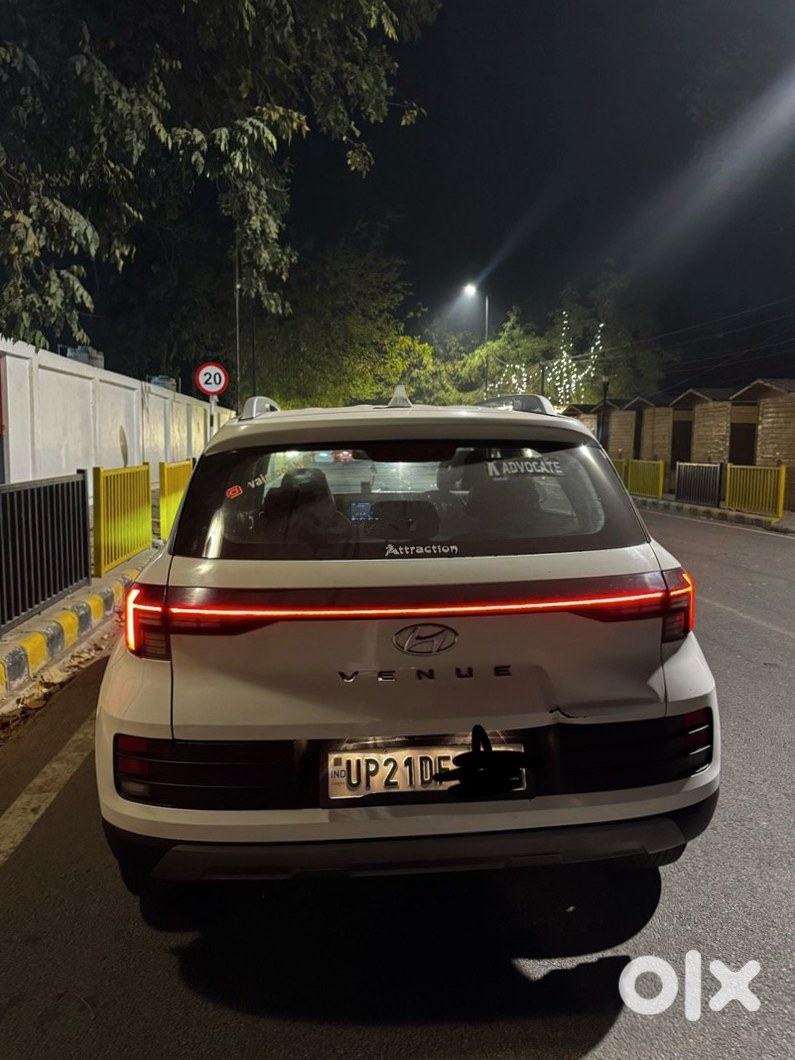 2017 Hyundai Venue - Petrol Automatic