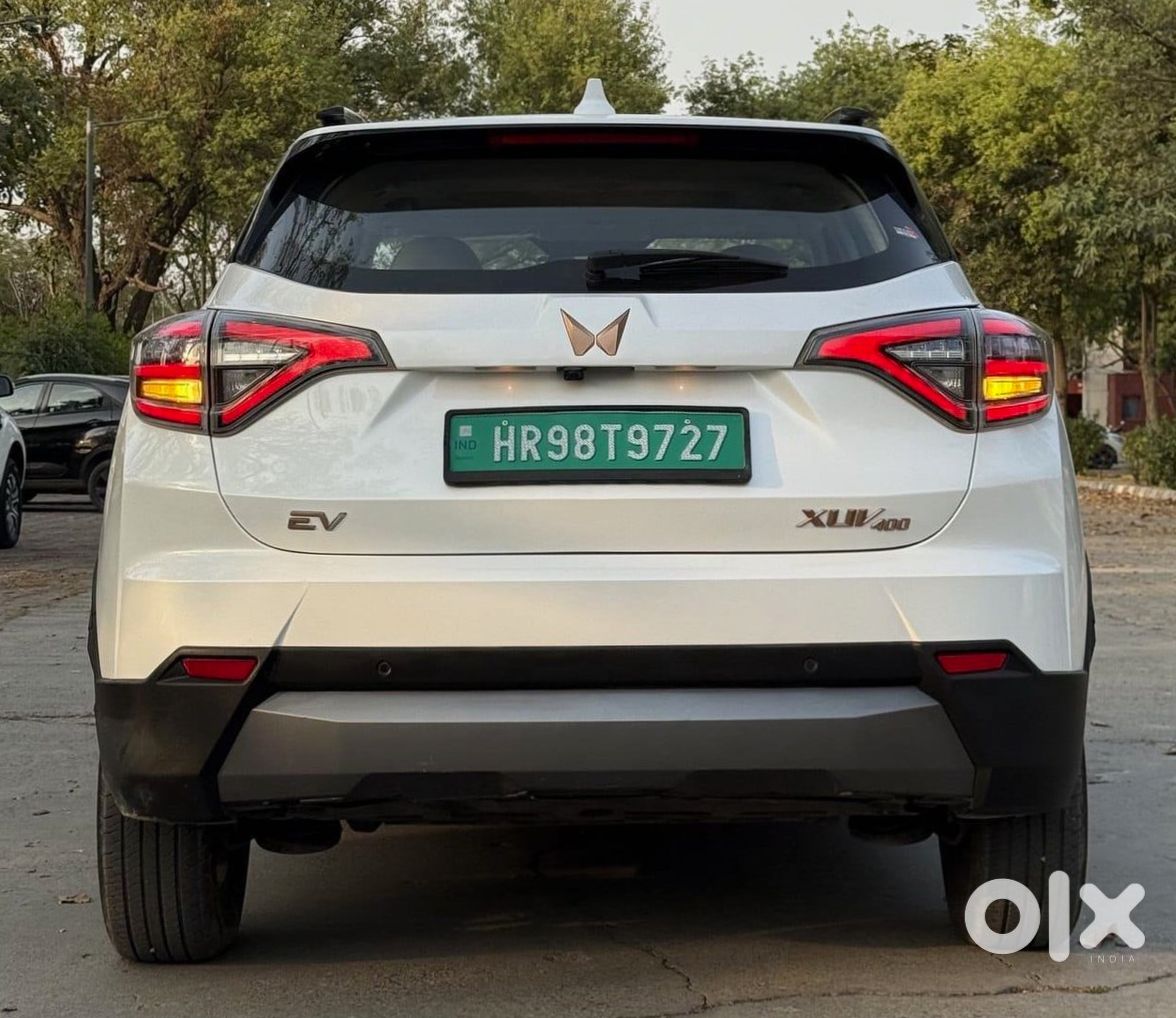 Mahindra Xuv400 Ev 2024 - Almost New