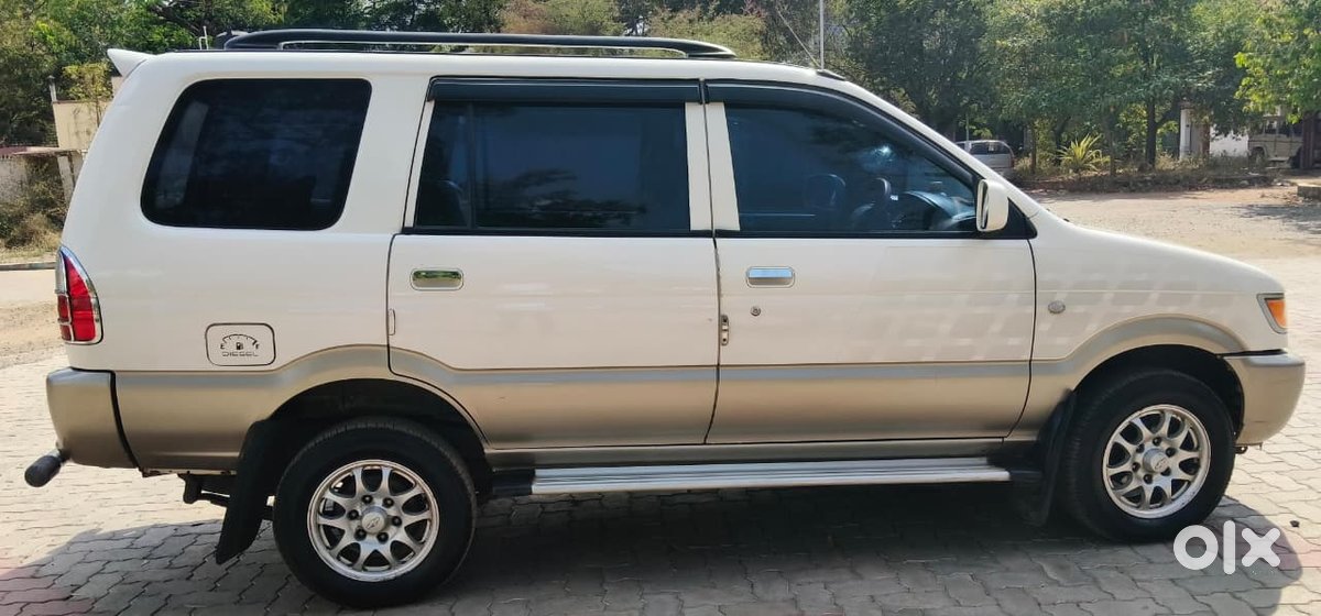 Chevrolet Tavera - 8 Seater Mpv
