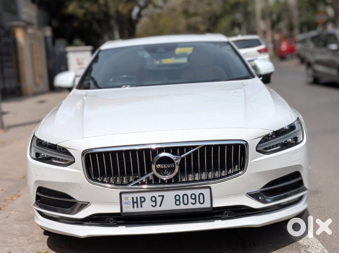 2018 Volvo S90 - Premium Sedan