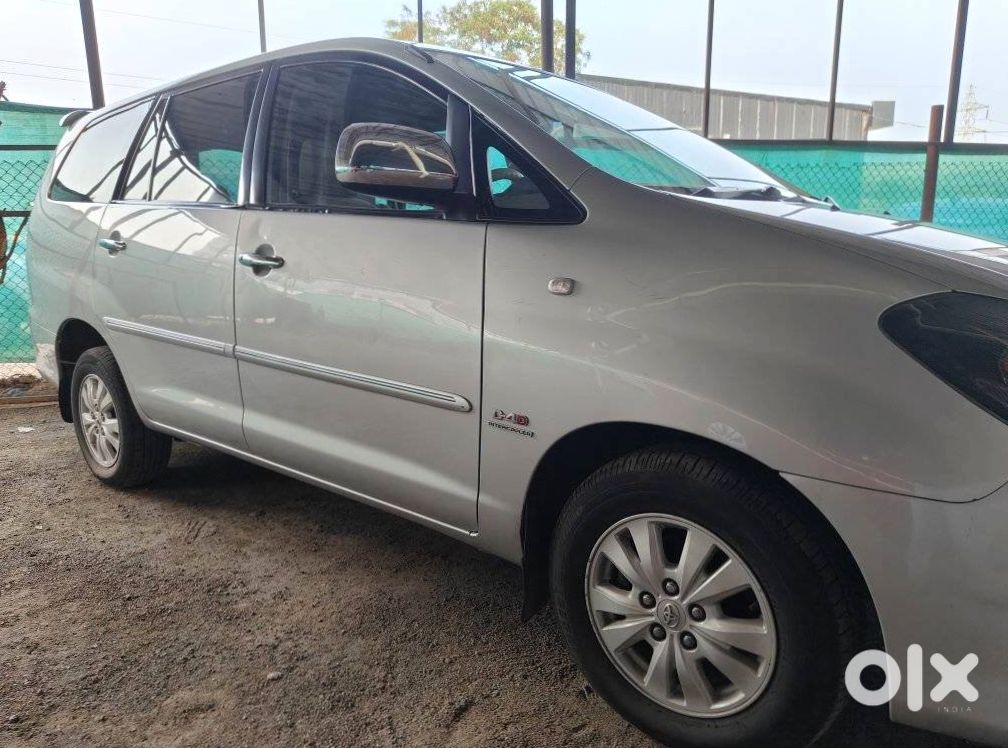 2017 Toyota Innova - Family Mpv