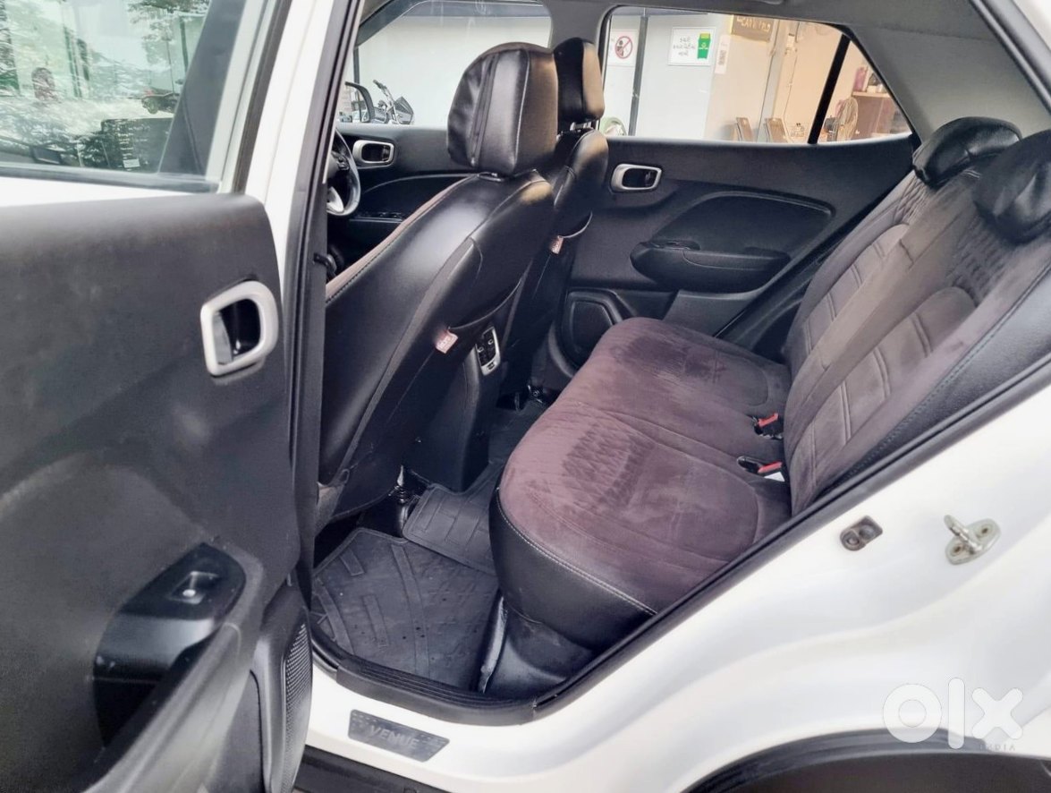 2019 Hyundai Venue Petrol Manual - Shifting City