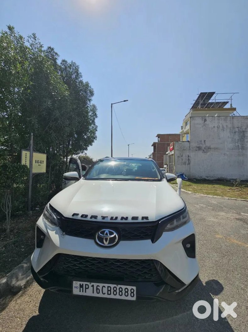 2013 Toyota Fortuner