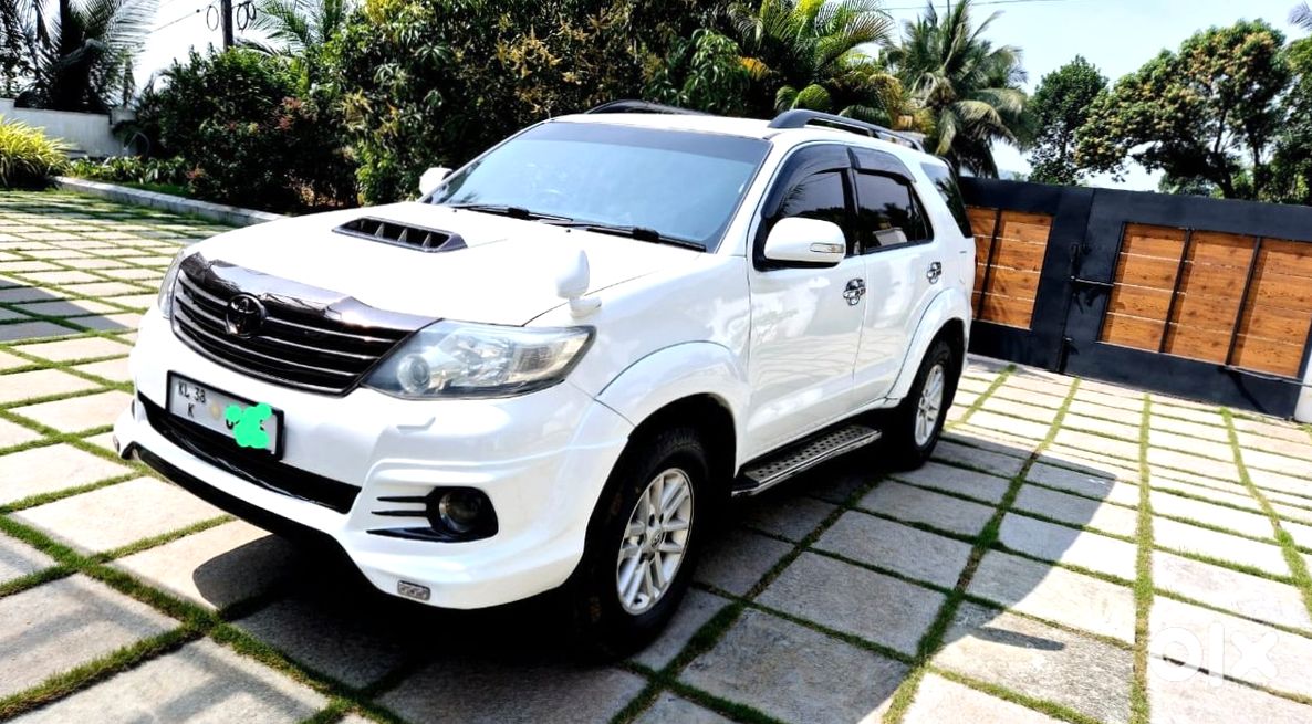 Toyota Fortuner 2025 - Nearly New