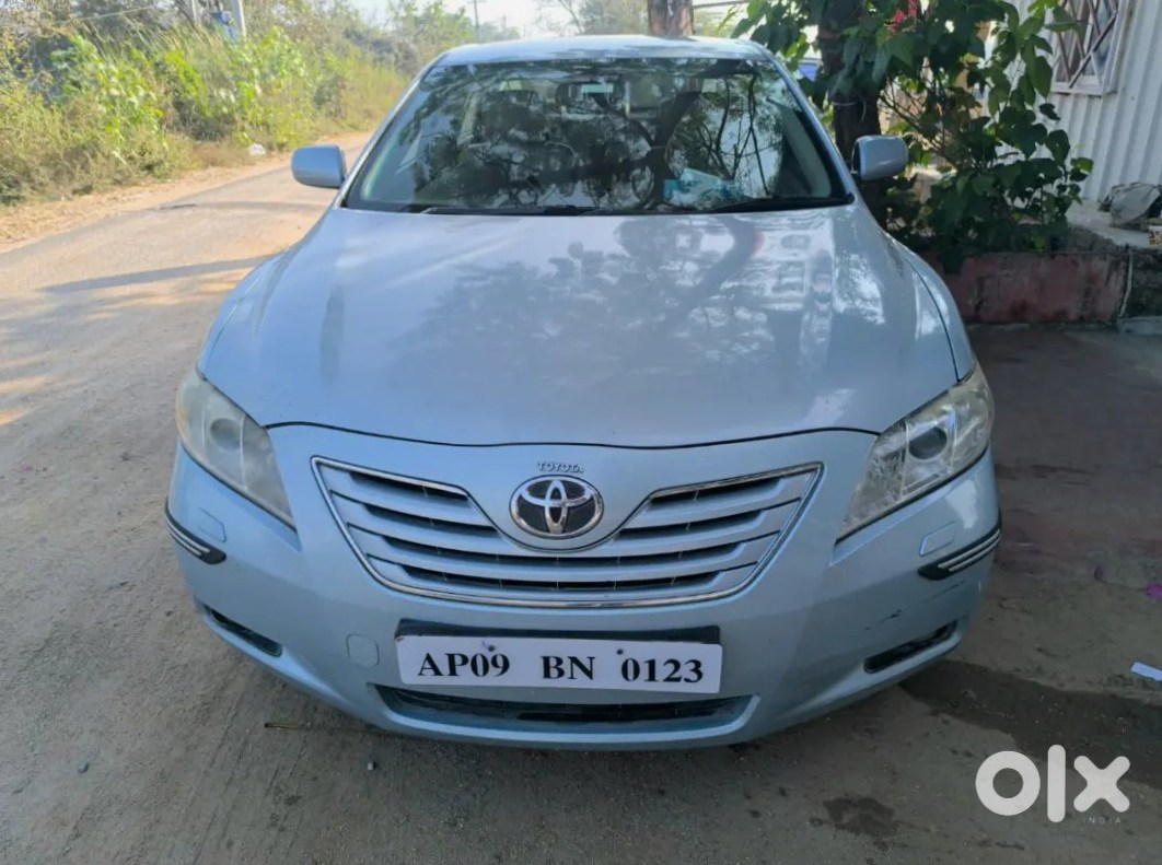 Toyota Camry 2024 - Going Abroad Sale