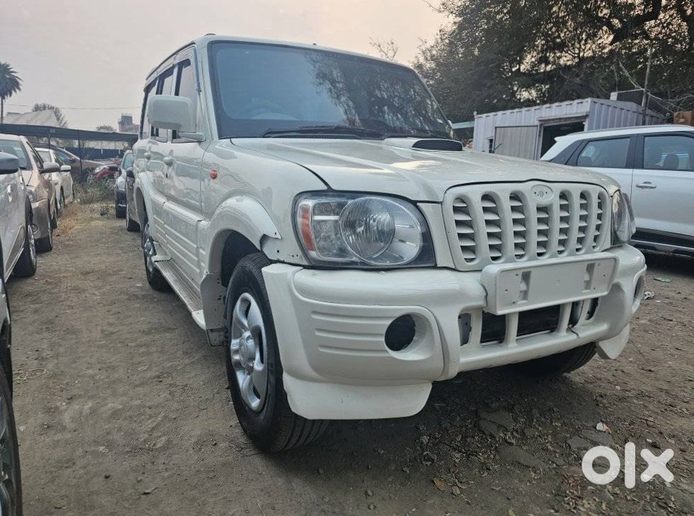 Mahindra Scorpio Petrol Auto 2021