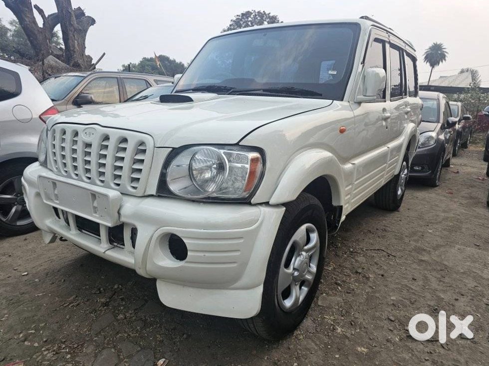 Mahindra Scorpio Petrol Auto 2021