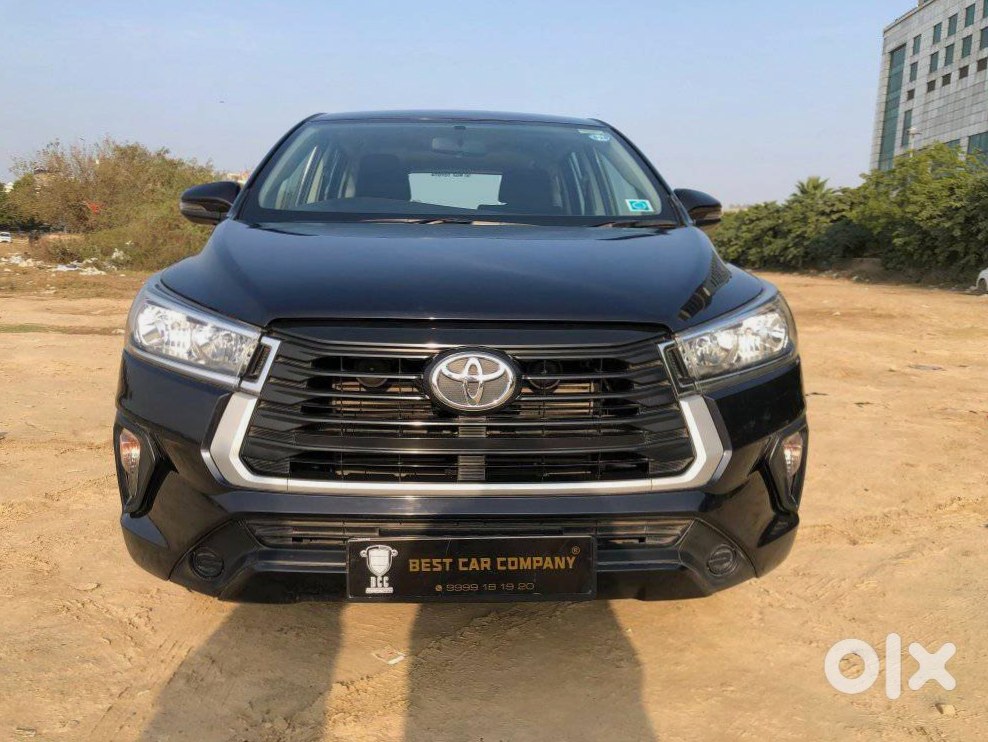 Toyota Innova Crysta 2018 - Family Car