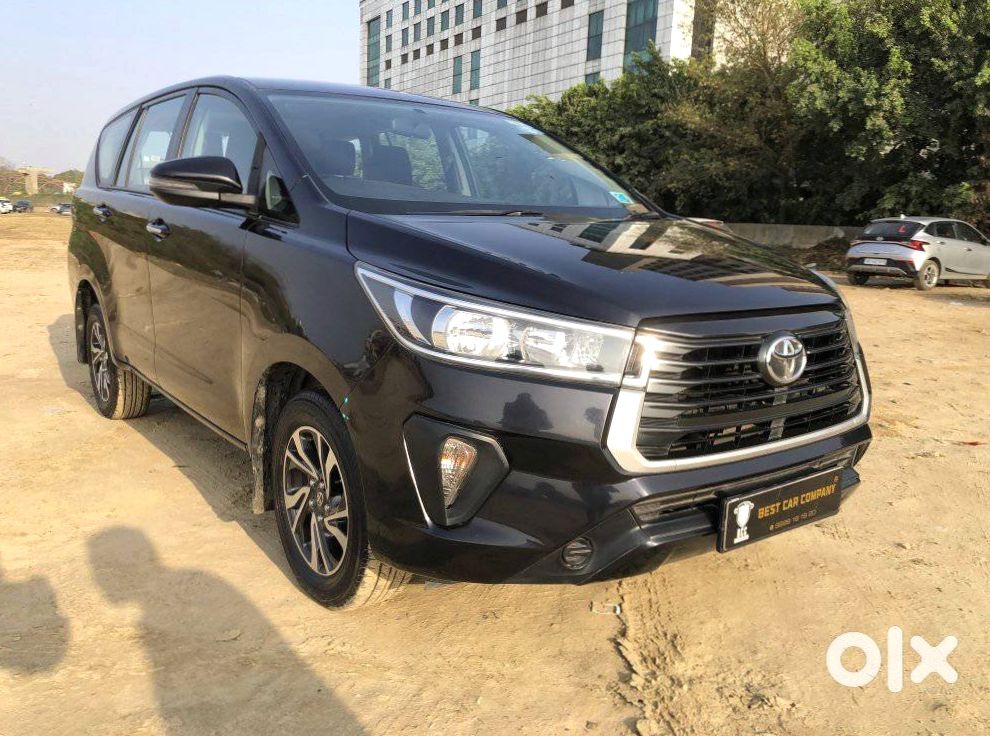 Toyota Innova Crysta 2018 - Family Car