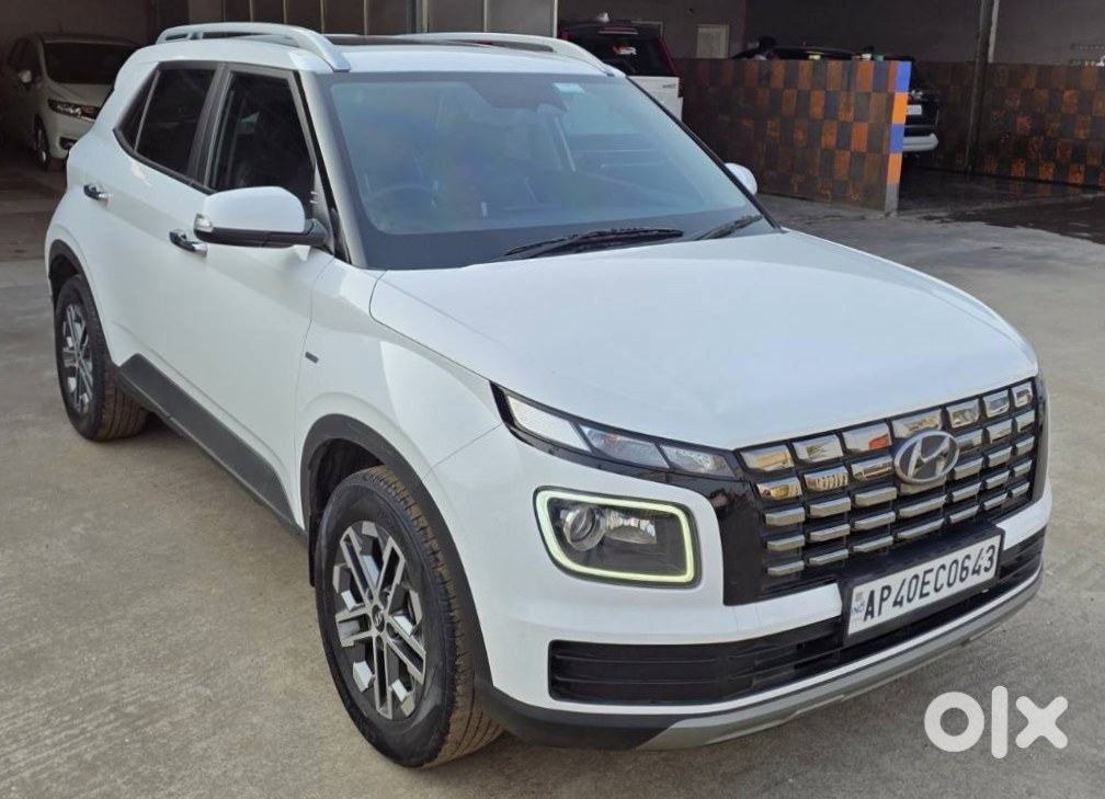 Urgent - 2020 Hyundai Venue Diesel Automatic