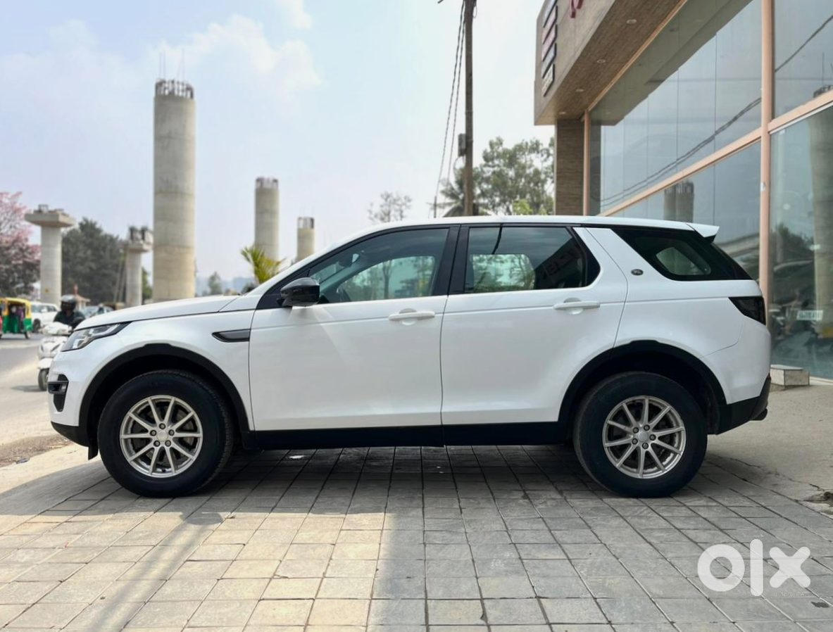 Land Rover Discovery Sport - Premium Suv