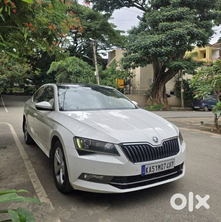Skoda Superb 2012 Automatic Diesel
