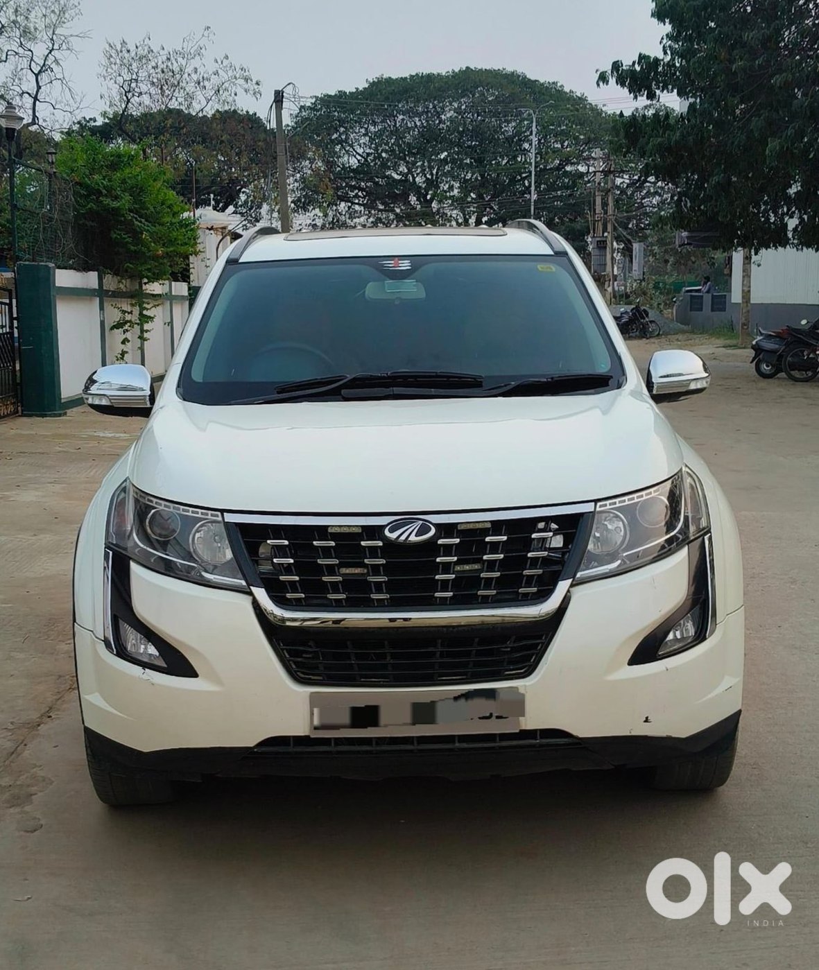 Mahindra Xuv500 2012